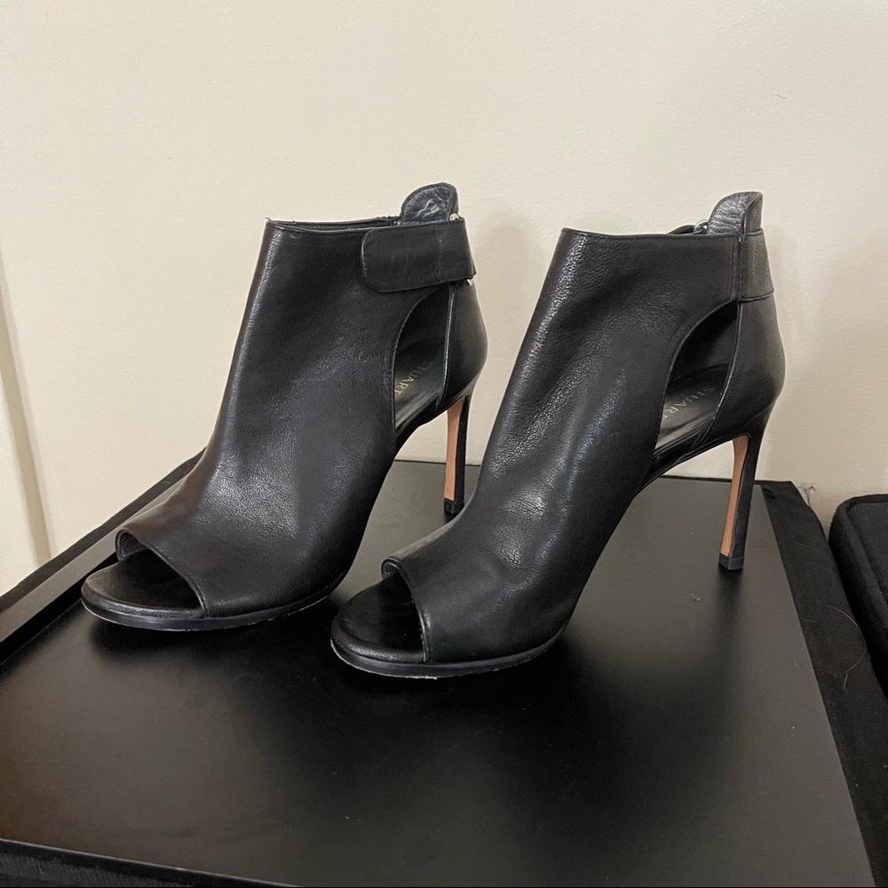 Stuart Weitzman Heel